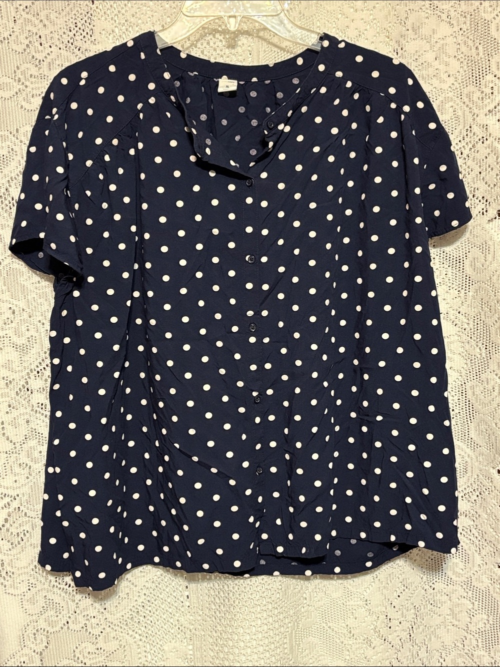 Old Navy Navy and White Polka Dot Button-Front Blouse short sleeved size XL
